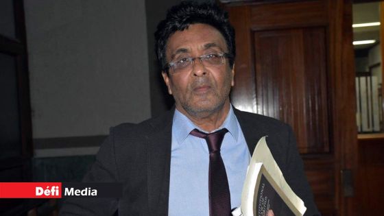 Un mandat d’arrêt émis contre l’ancien avocat Prakash Boolell