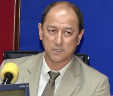 Alain Wong tacle le gréviste de la faim Rashid Imrith