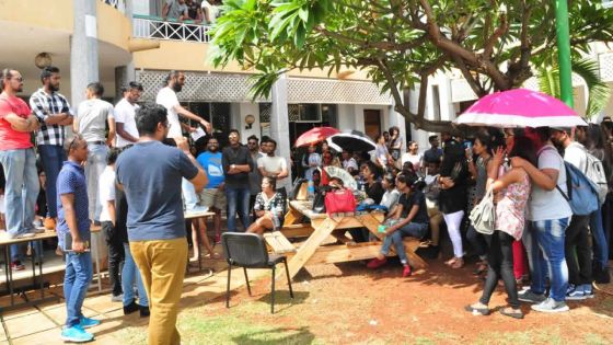 Manifestation à l’UTM : des étudiants révoltés face à la lenteur administrative 