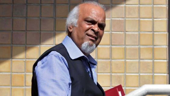 Dans un affidavit juré - Dev Hurnam accuse trois policiers «d’outrage à la cour»