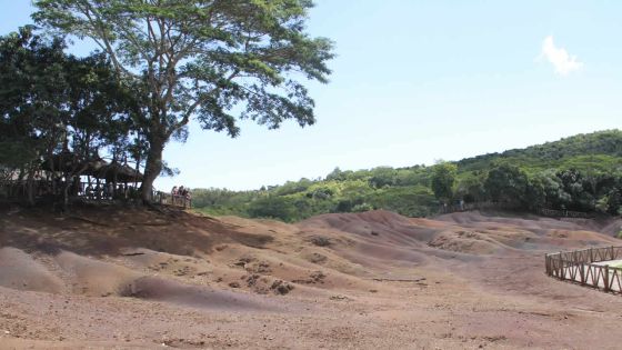 Chamarel tout en couleurs