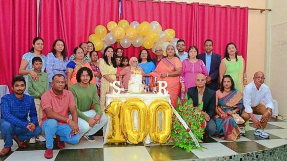 Enkamah Ramsamy, plus connue sous le nom de « Grand-mère Silka », célèbre ses 100 ans