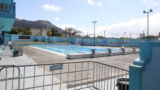 À Quatre-Bornes : le complexe Le Pavillon en décrépitude