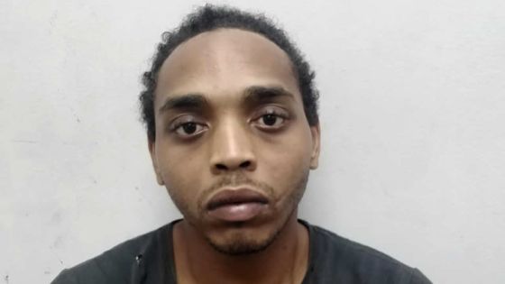 Une fille-mère de 16 ans poignardée - La tante de Kelly* : «Li dir li pou koulout li apre li pou met dife»