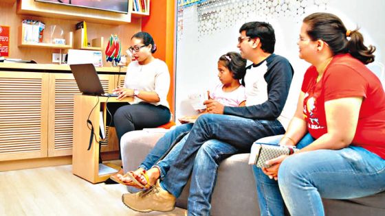 Holiday Follies : un nouveau rendez-vous pour des vacances déjantées