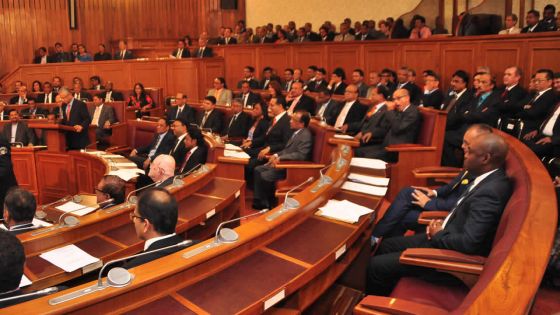 Relations entre partis : une semaine en dents de scie