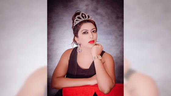 Yasheena Raghoonundun Naojee : Spectacular Rise of a woman from Modest Background