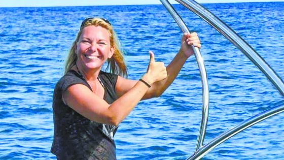 Carine Bouille : elle a tout quitté pour les dauphins