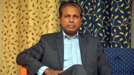 Dev Chamroo, consultant en commerce et investissement : «Il faut réintroduire le stimulus package pour nos industries»