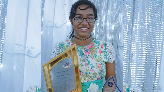Sharmeen Wafeequah Beeya Choomka : elle décroche 10 unités au SC à 12 ans