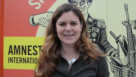 Diffamation : Kathi Lynn Austin devra payer Rs 1,2 M aux Mohamed