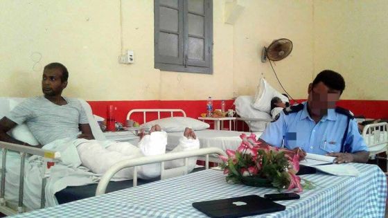 Un mois après : il identifie un policier parmi ses agresseurs