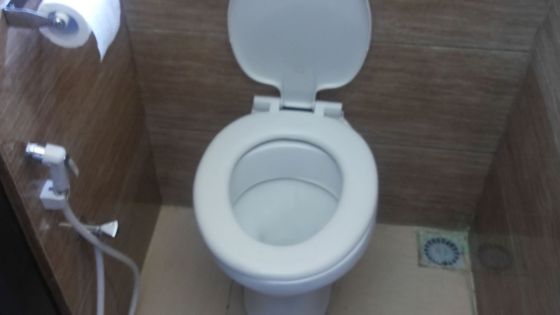 Gare de Réduit : les toilettes seront-elles prêtes dans deux semaines ?