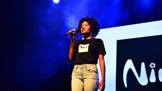 Coupe du monde de slam 2020 : Kelly Darnelle Ang-Ting Hone au premier round ce mardi