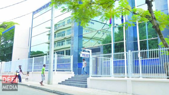 Flacq : vol au domicile d’un chauffeur de taxi, bijoux et argent liquide emportés