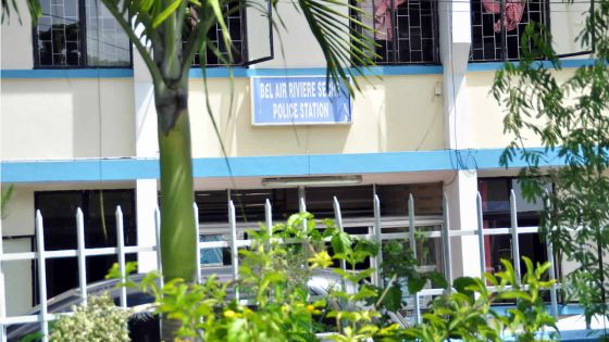 Un mécanicien violemment agressé - Varsha : «mon époux a échappé à la mort»