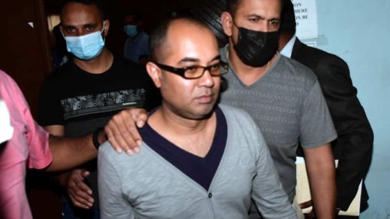 Me Akil Bissessur : des revenus de Rs 300 000 par mois