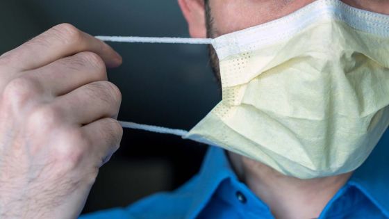 Le port du masque sanitaire fortement recommandé