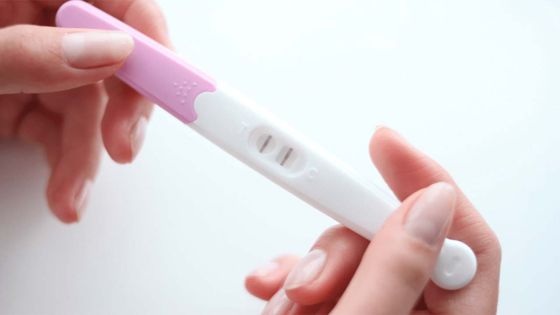 Grossesses précoces : quand le phénomène de filles-mères devient problématique 