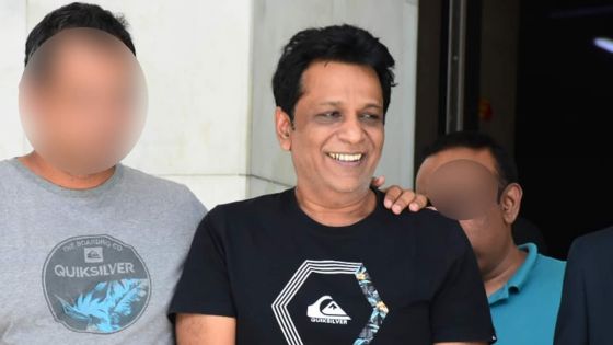 Blanchiment d’argent allégué : le magasin et le garage de Khalil Ramoly dans le viseur de l’Icac