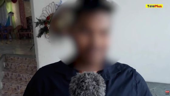 Lors d’un mariage à Sébastopol - Le photographe : «Minis Sesungkur donn mwa de kalott mo linet anvole»