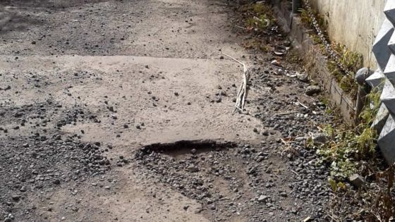 À Mont-Ida : elle se plaint d’une rue non asphaltée