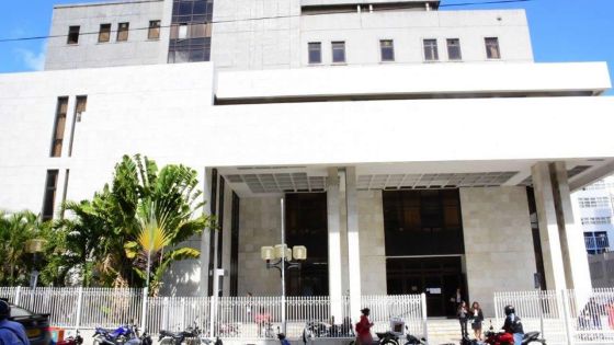 Photo offensante sur Facebook - La magistrate : «Elle aurait dû réaliser que son acte causerait un inconvénient au PM»