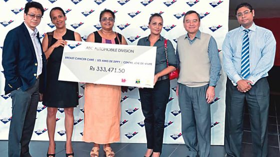 ABC Automobile fait don de Rs 333000 à trois ONG