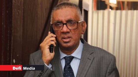 «Un bulletin de vote qui se retrouve à l’extérieur d’un centre de vote est un délit criminel», dit Irfan Rahman