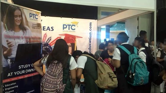 Études supérieures à l’étranger : les contraintes des étudiants face au nouvel calendrier scolaire