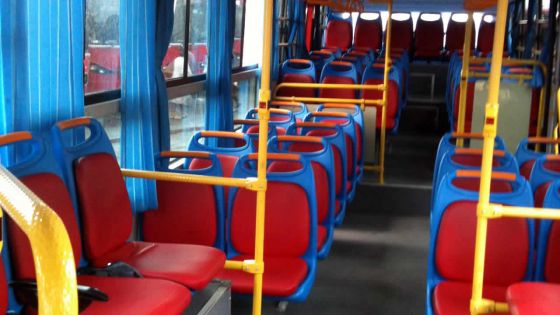 Un passager se plaint d’un receveur