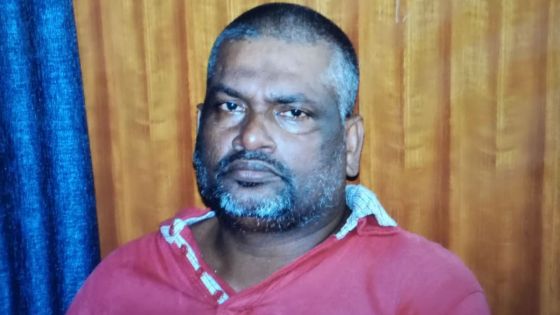 Affaire des 110 kilos d’héroïne : un demi-million de roupies retrouvées dans le jardin de Tirania