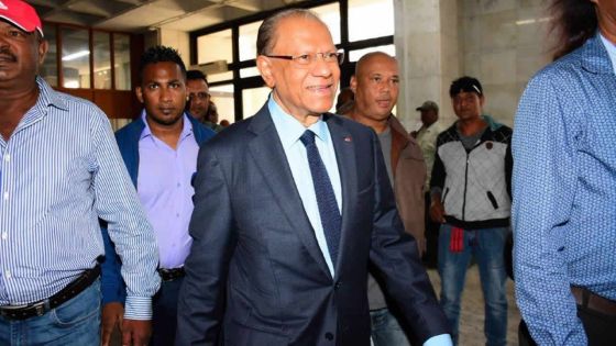 Affaire des coffres-forts : la défense réclame des images CCTV de la saisie des pièces à conviction