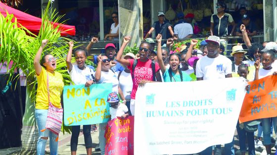 Les droits humains: priorité pour une République moderne