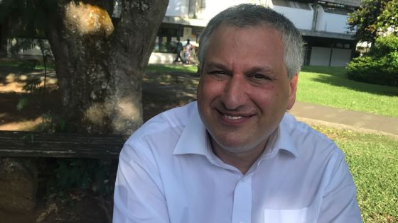 Le Professeur Imre Bennett Leader : un féru des mathématiques