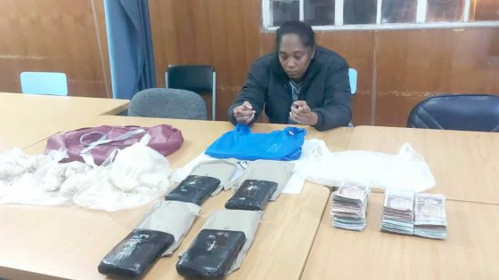 Terre-Rouge : Jina Brigida Prosper arrêtée en possession d’héroïne d’une valeur de Rs 75 millions