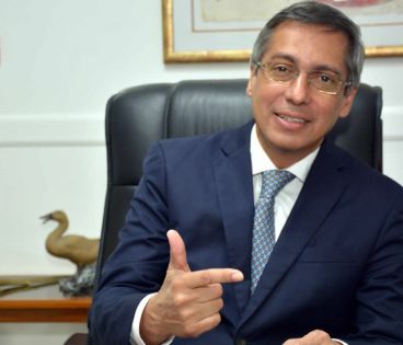 Selon les informations de Xavier-Luc Duval: «Le colis découvert à bord du vol d’Air France ne contient pas de bombe»