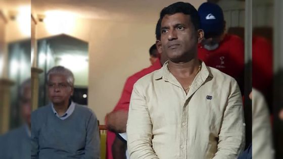Ashock Jugnauth à Saint-Pierre : «Pravind Jugnauth sera battu par 4 000 à 5 000 votes» 