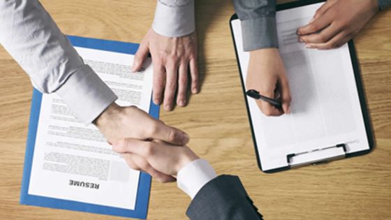 Agences de recrutement : 20 permis d’opération non renouvelés depuis 2016