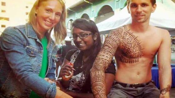 Sharemeen Khan : la mehendi girl du Caudan Waterfront