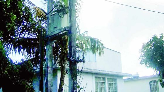 Pour partager son héritage : elle veut faire déplacer un transformateur du CEB