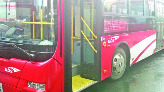 Vol avec violence dans un autobus : un receveur dépouillé de Rs 22 000