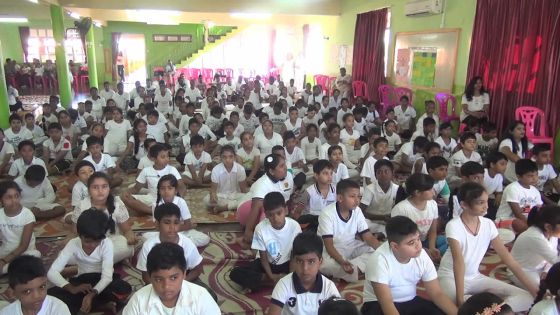 À Triolet : célébration de la journée mondiale du Yoga 