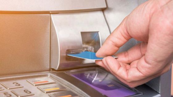 Elle a travaillé pendant 28 ans dans une usine : son gendre la dépouille de Rs 350 000, soit une partie de son ‘lump sum’