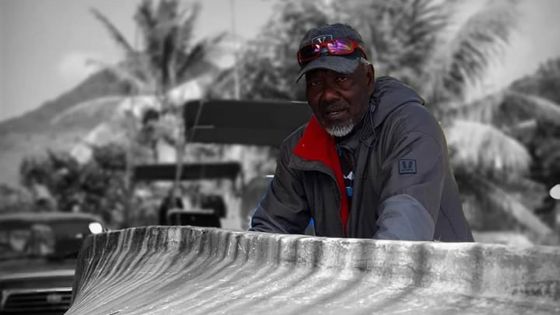 Kai Neemaye : « Mo papa inn grandi dan lamer, o final lamer inn pran li » 