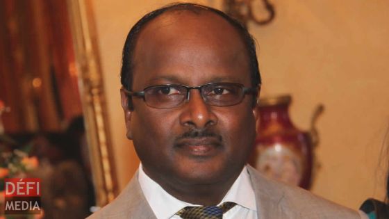 Offshore : «le secteur se porte bien» selon le ministre des Services financiers, Sudhir Sesungkur