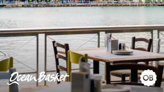 Cuisine : Ocean Basket ouvre son premier restaurant pieds dans l’eau à Port-Louis 