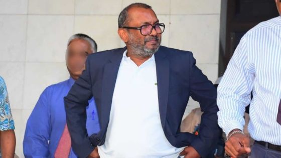 Affaire Menlo Park : Padayachy nie avoir exercé des pressions sur Seegolam