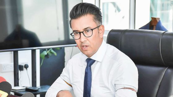 Night Market : Shakeel Mohamed parle d’un « rêve », Salim Muthy critique…