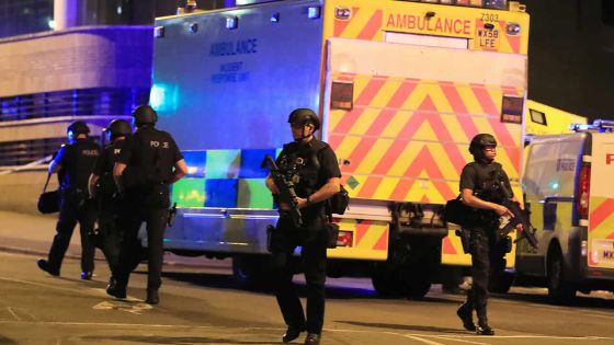 Manchester : une bombe sophistiquée, vraisemblablement conçue par un réseau
